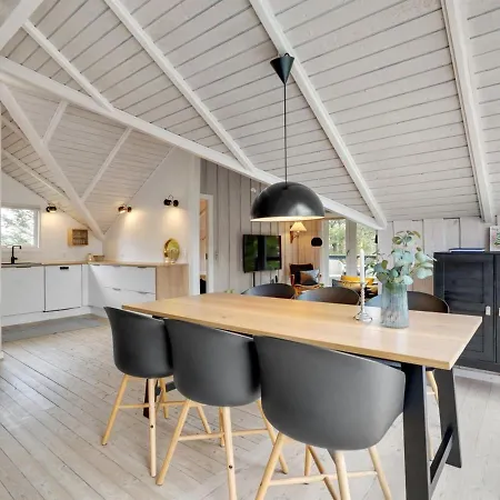 Holiday home Rumena - 800m From The Sea In Western Jutland By Interhome Blavand