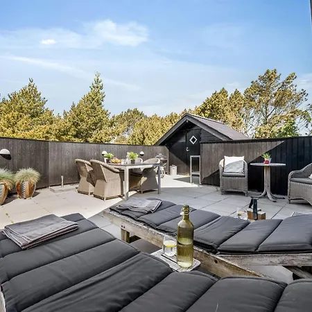 Holiday home Rumena - 800m From The Sea In Western Jutland By Interhome Blavand