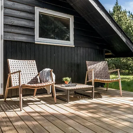 Rumena - 800m From The Sea By Interhome