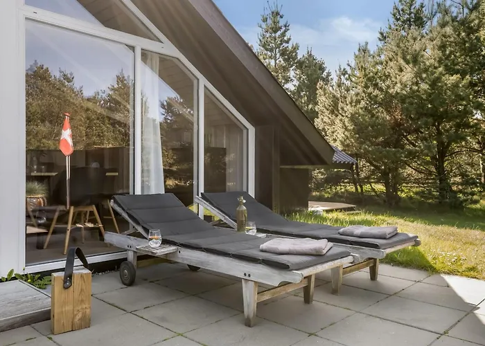 Rumena - 800m From The Sea By Interhome *